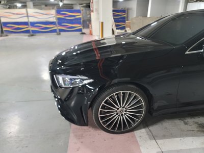 MERCEDES-BENZ CLS - 4