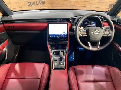 2025 Lexus LBX 照片 2