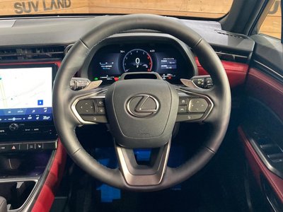 صورة مصغرة 37 لـ 2025 Lexus LBX