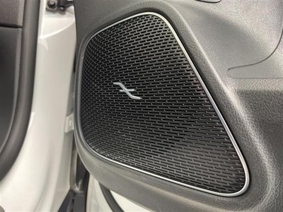 MERCEDES-BENZ GLB - 6