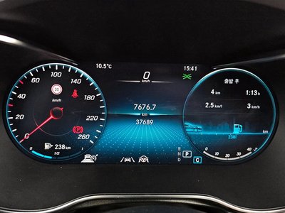 MERCEDES-BENZ GLC - 8