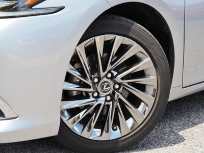 2023 Lexus ES — миниатюра 14