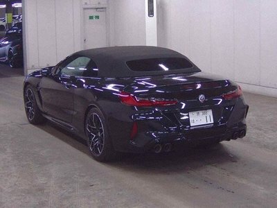 صورة 1 لـ 2023 BMW M8 CABRIOLET