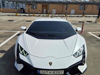 LAMBORGHINI HURACAN - 1