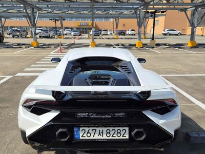 LAMBORGHINI HURACAN - 4
