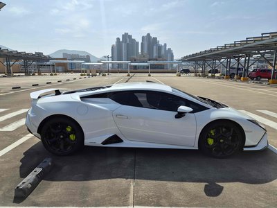LAMBORGHINI HURACAN - 3