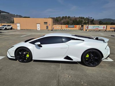 LAMBORGHINI HURACAN - 2