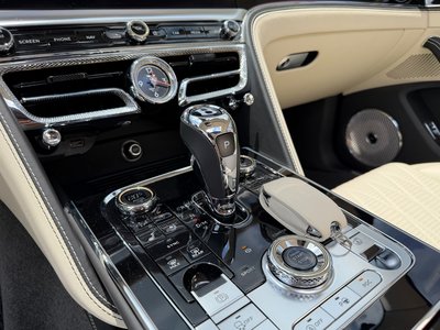 BENTLEY FLYING SPUR - 9