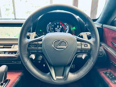 صورة مصغرة 76 لـ 2017 Lexus LC