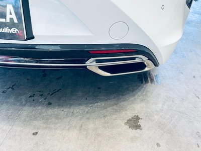 صورة مصغرة 16 لـ 2017 Lexus LC