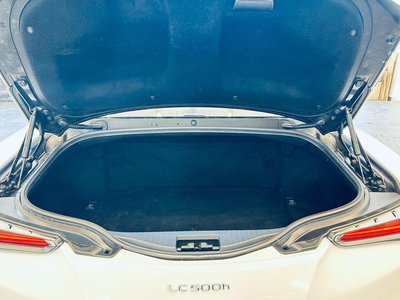 صورة مصغرة 44 لـ 2017 Lexus LC