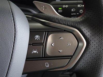 2025 Lexus LBX 缩略图 13