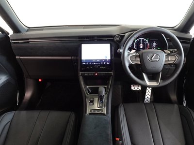 2025 Lexus LBX 照片 2