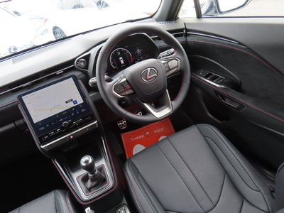 2025 Lexus LBX — миниатюра 51