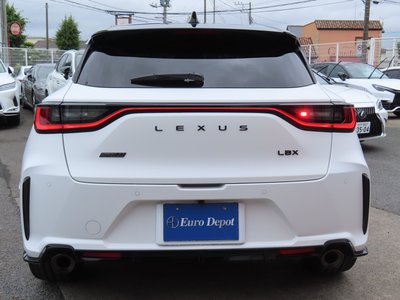 2025 Lexus LBX — миниатюра 46