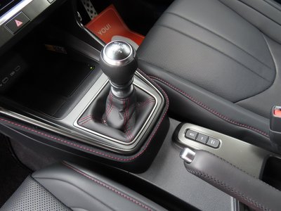 2025 Lexus LBX — миниатюра 68