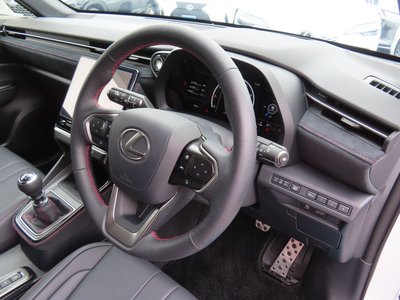 2025 Lexus LBX — миниатюра 60