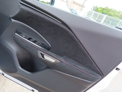 2025 Lexus LBX — миниатюра 59
