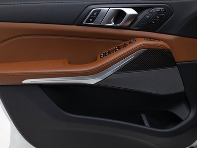 2025 BMW X7 — миниатюра 12