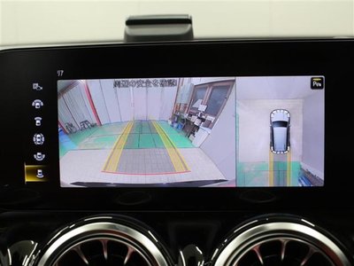 MERCEDES-BENZ GLB - 6