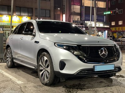 MERCEDES-BENZ EQC - 1