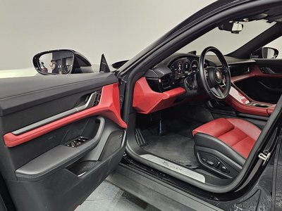 صورة مصغرة 13 لـ 2024 Porsche TAYCAN