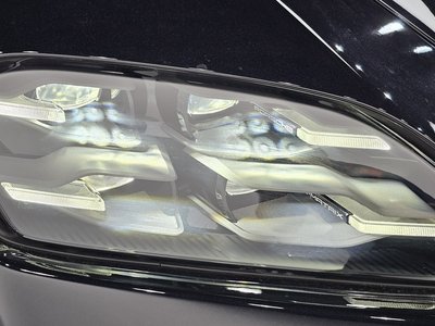 صورة 9 لـ 2024 Porsche TAYCAN