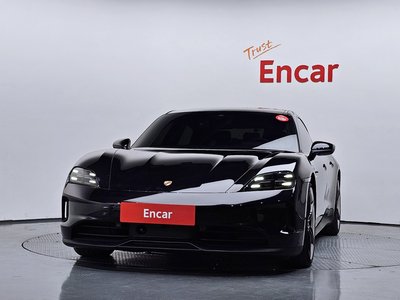 صورة 2 لـ 2024 Porsche TAYCAN