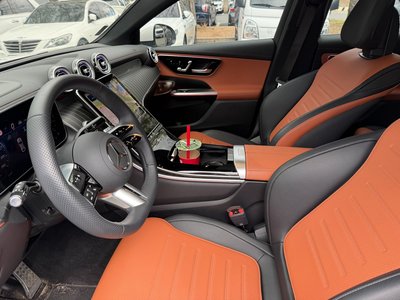 MERCEDES-BENZ GLC - 9