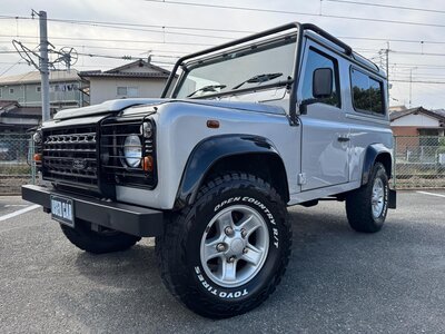 LAND ROVER DEFENDER