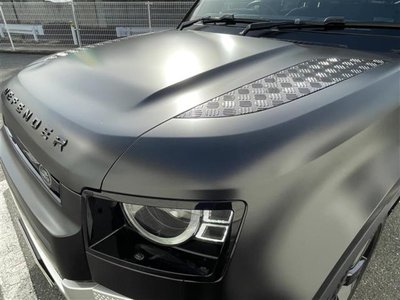 LAND ROVER DEFENDER - 10