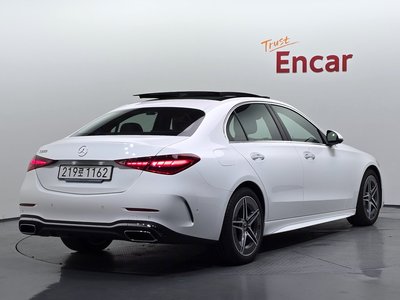 صورة 4 لـ 2025 MERCEDES-BENZ C-CLASS