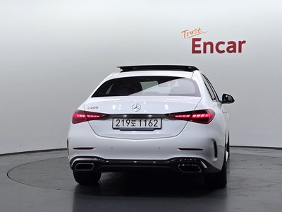 صورة 3 لـ 2025 MERCEDES-BENZ C-CLASS