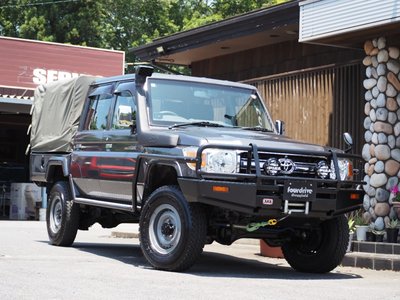 TOYOTA LAND CRUISER 70 PICKUP