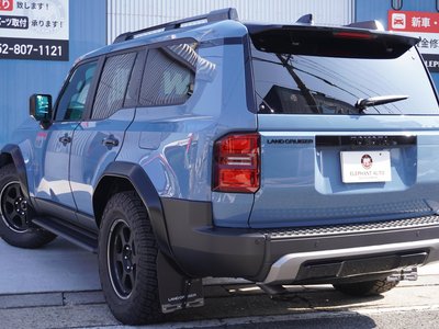 TOYOTA LAND CRUISER 250 - 4