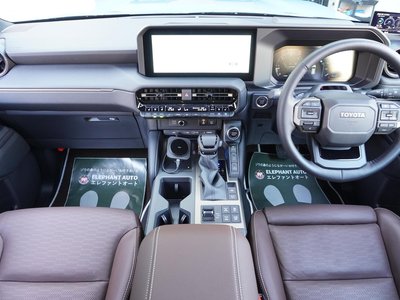 TOYOTA LAND CRUISER 250 - 5