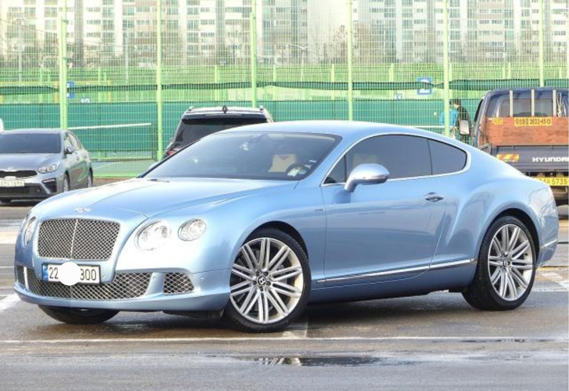 BENTLEY CONTINENTAL - View 1