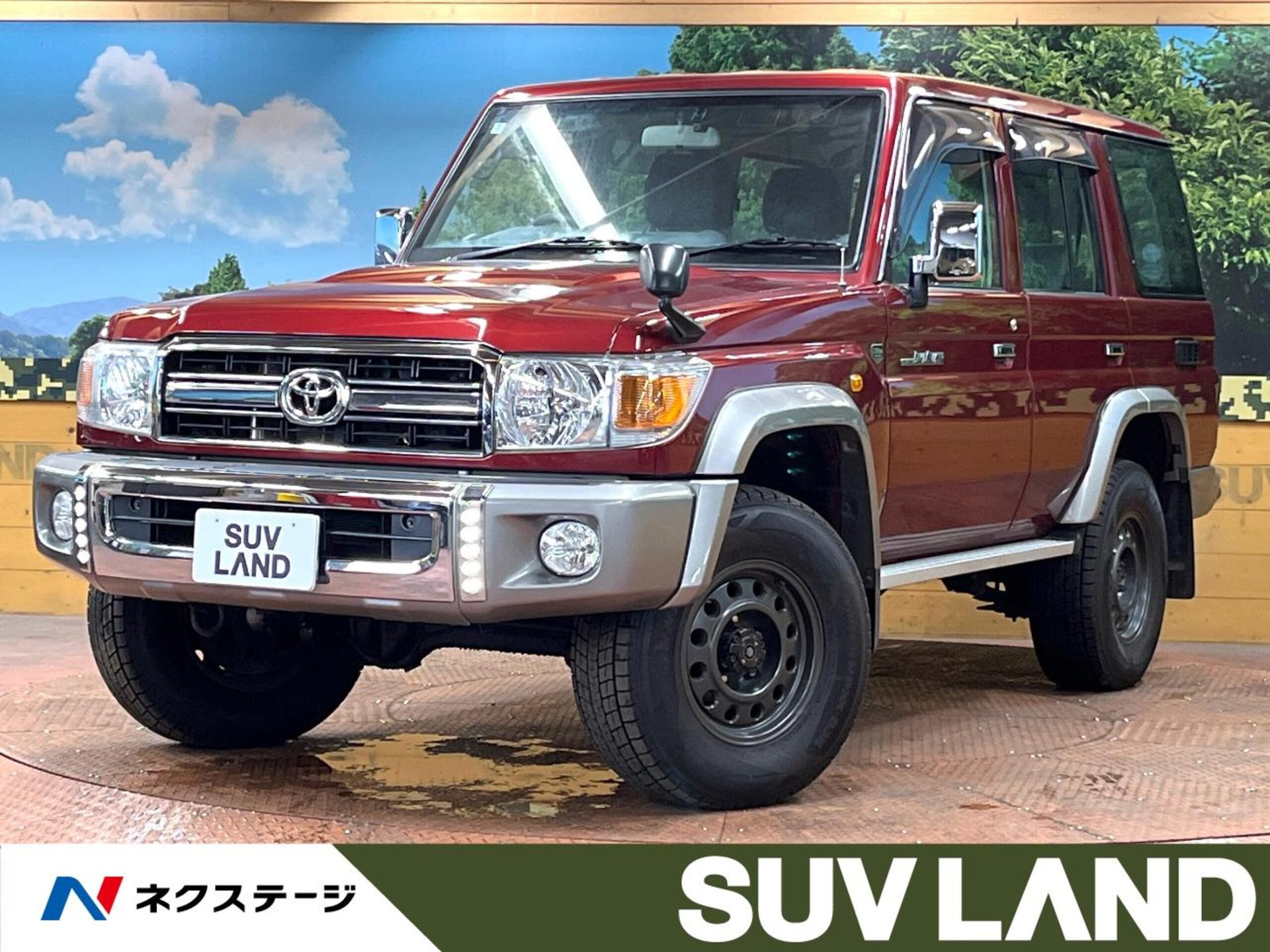 TOYOTA LAND CRUISER 70 - View 1
