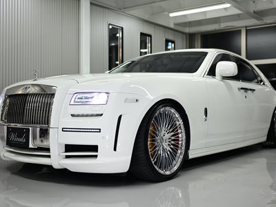 ROLLS-ROYCE GHOST