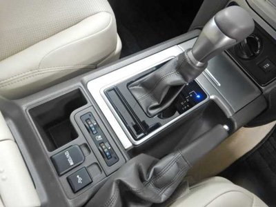 TOYOTA LAND CRUISER PRADO - 9