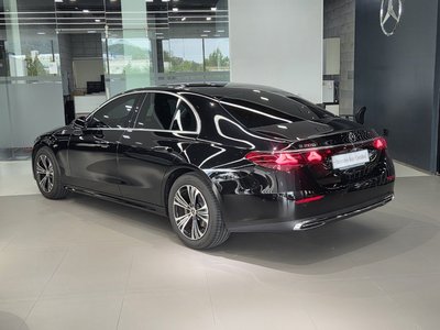 2025 Mercedes-BENZ E-CLASS — фото 5