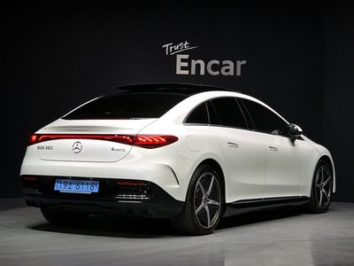 MERCEDES-BENZ EQE - 4