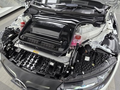 MERCEDES-BENZ EQE - 7