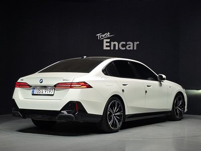 BMW 5 SERIES - 4