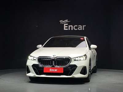 BMW 5 SERIES - 2