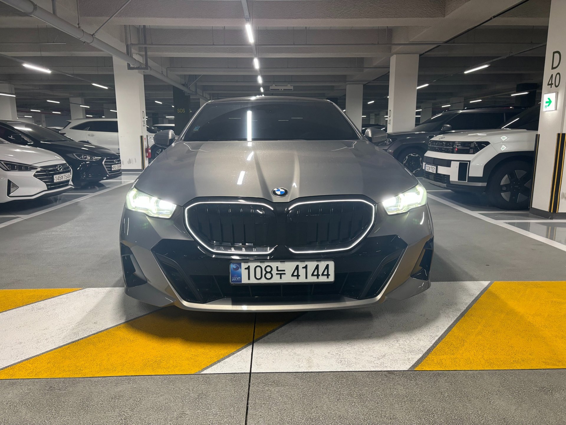 BMW 5 SERIES - View 1