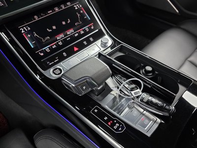 صورة مصغرة 12 لـ 2021 AUDI A8
