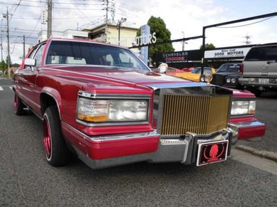 CADILLAC FLEETWOOD - 5