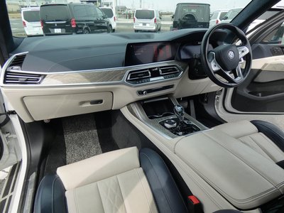 BMW X7 - 6