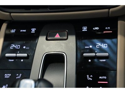 صورة مصغرة 35 لـ 2024 Porsche MACAN